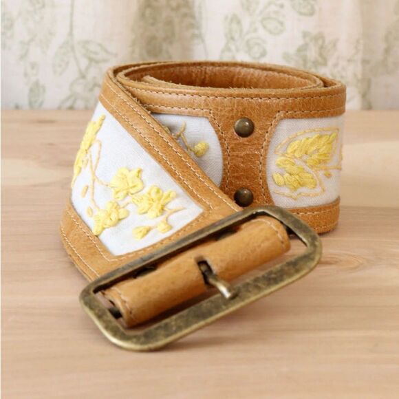Anthropologie Accessories - Anthropologie Vintage Leather Embroidered Belt, XS